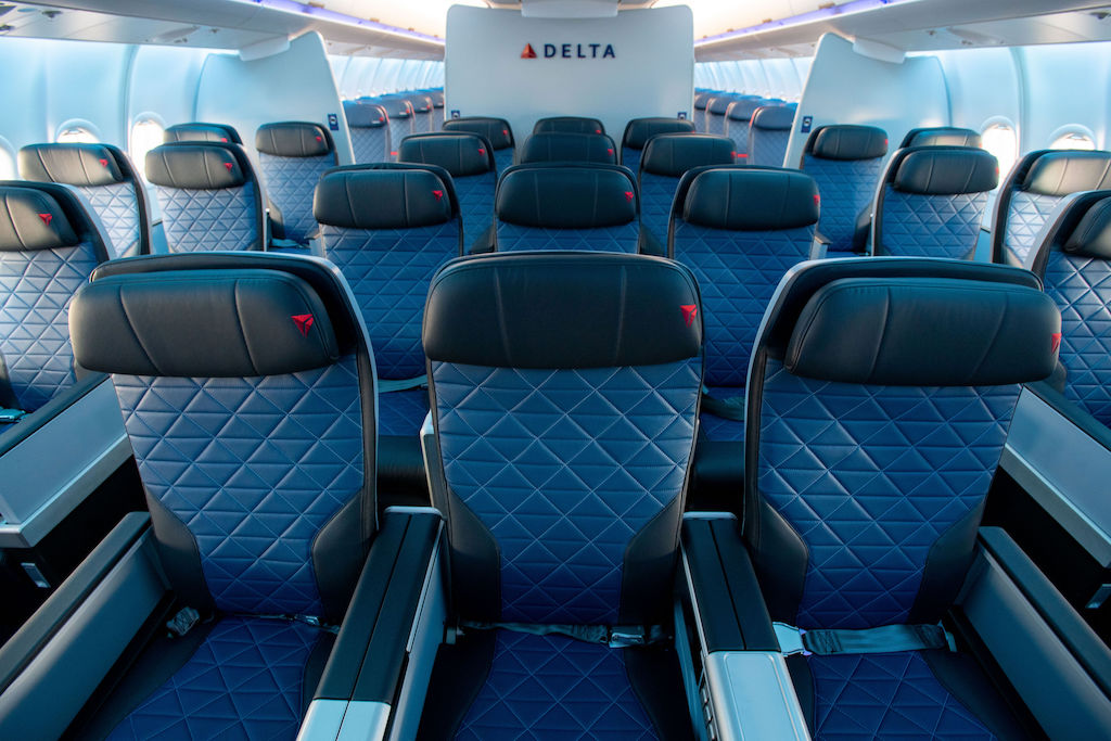 Delta A330 cabin