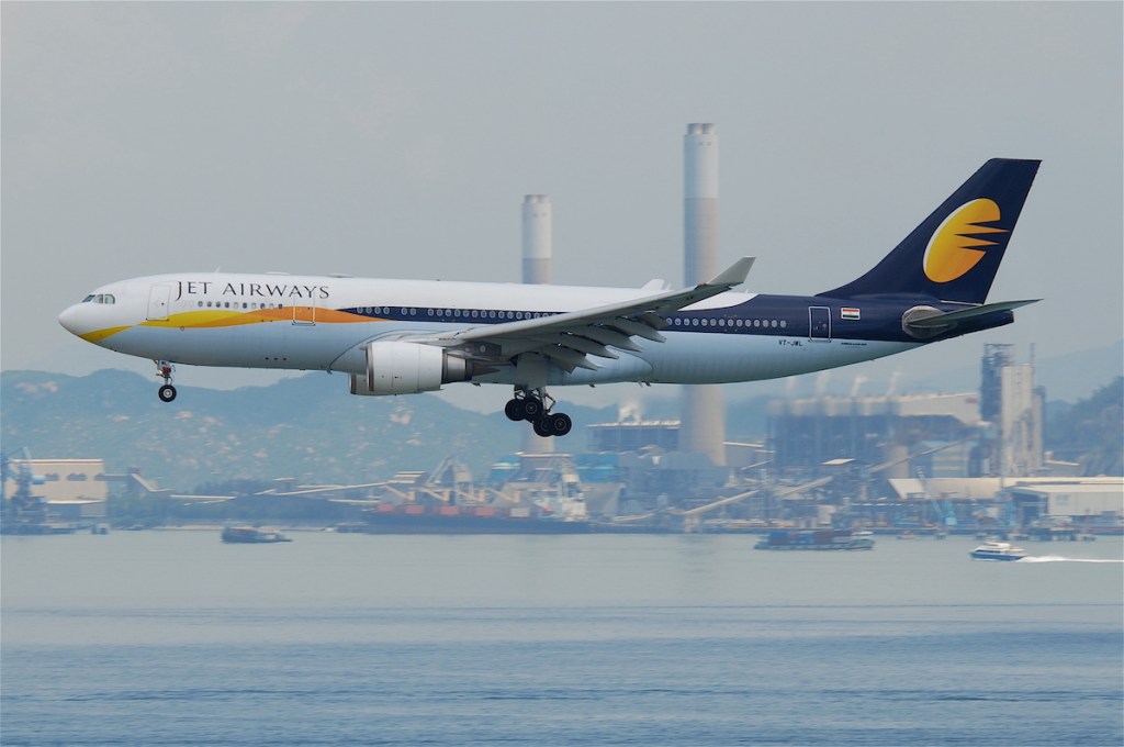 Jet Airways landing