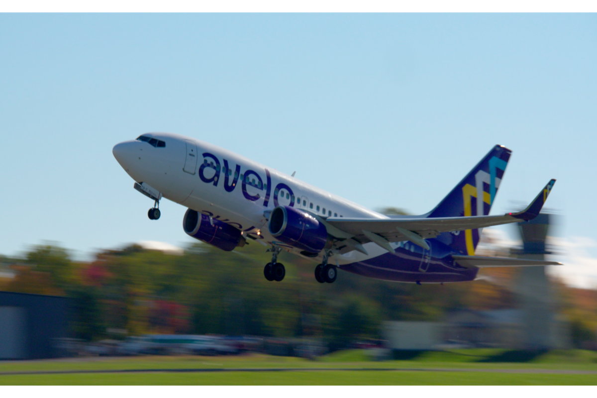 Avelo Take Off
